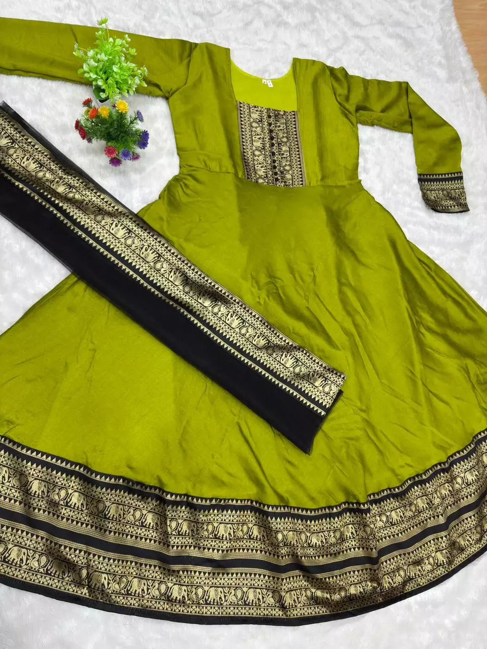 Green Vichitra Silk Maxi Kurti with Jacquard Border Dupatta for Girl