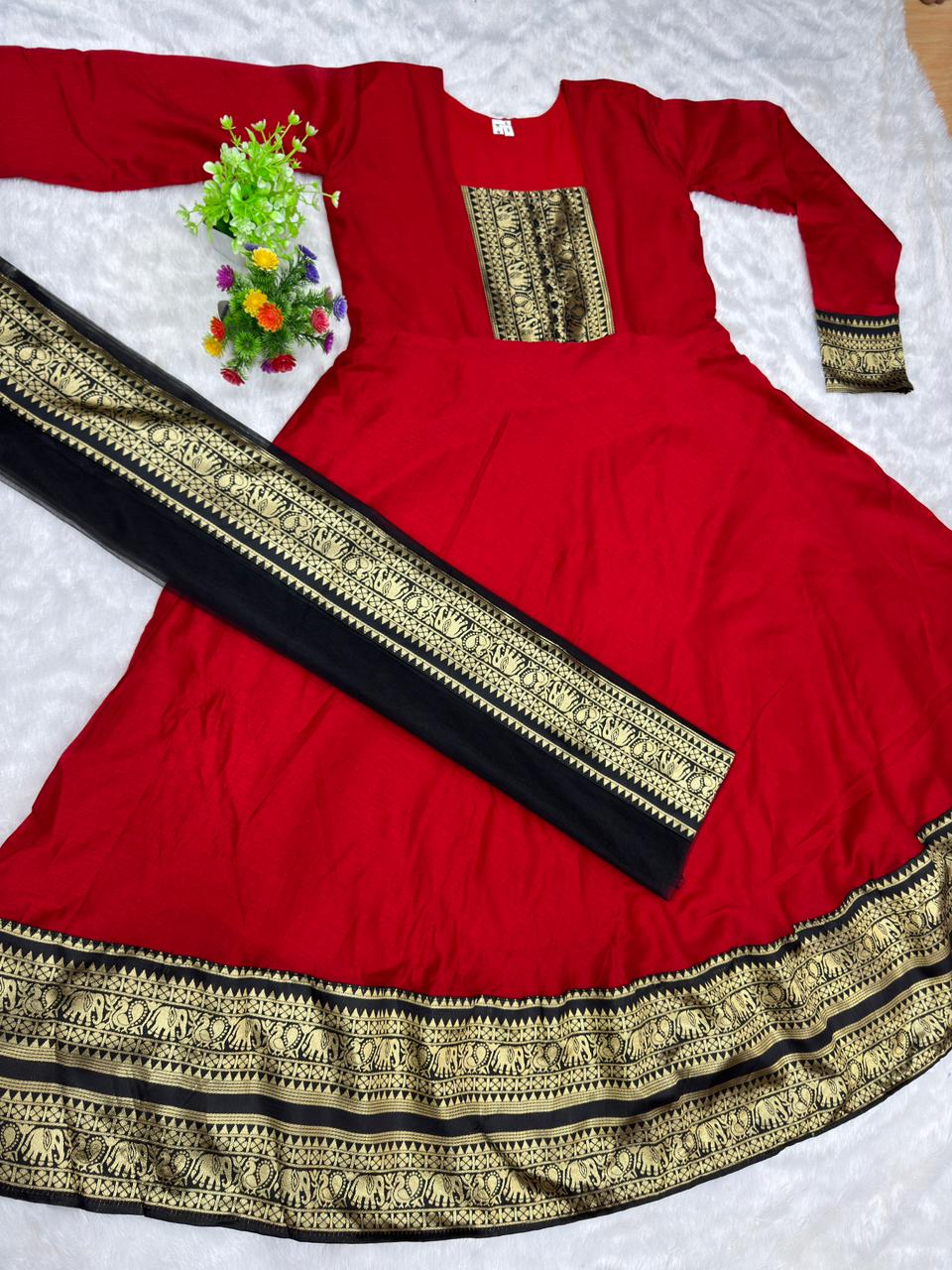 Vichitra Maxi Kurti with Jacquard Border Dupatta Combo
