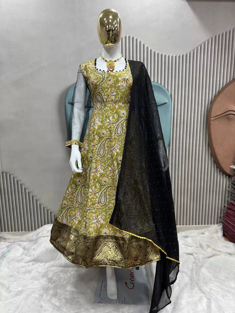 Kalamkari Print Maxi With Jacquard Silk Border & Dupatta