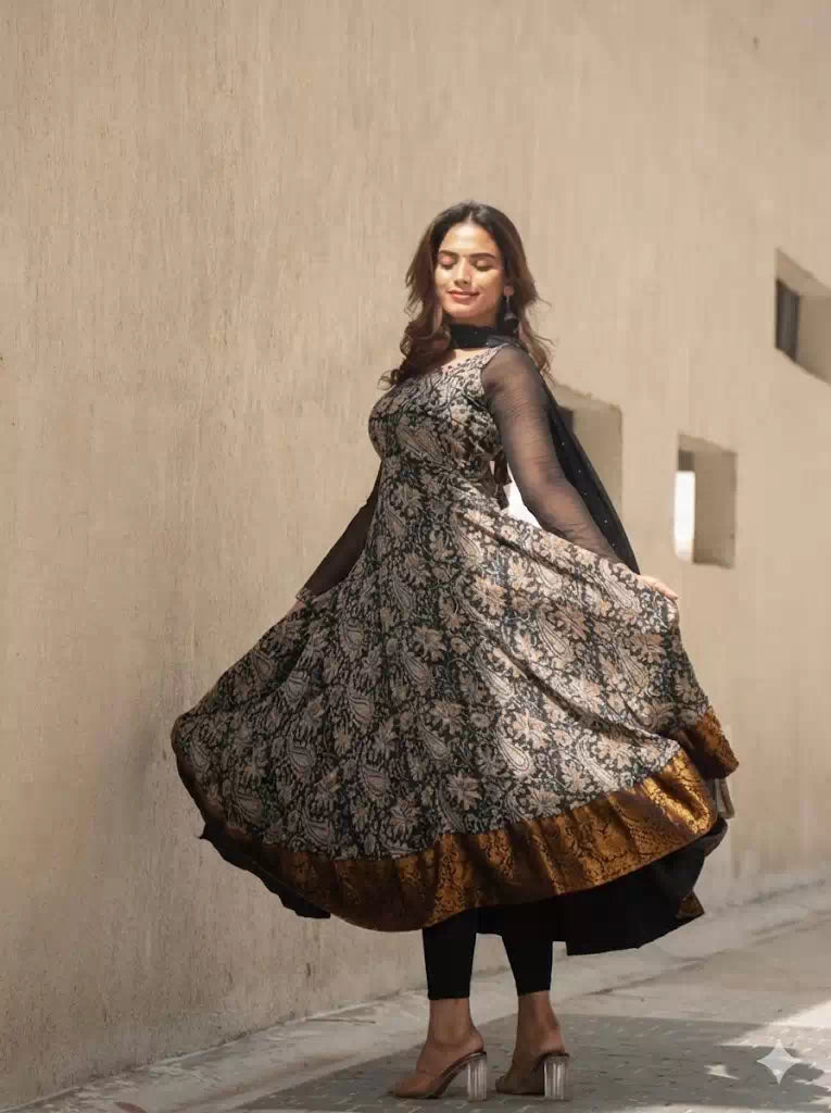 Kalamkari Print Maxi With Jacquard Silk Border & Dupatta