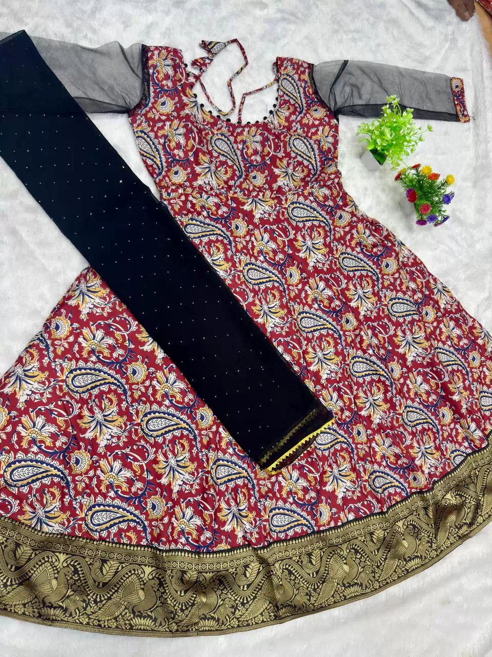 Kalamkari Print Maxi With Jacquard Silk Border & Dupatta