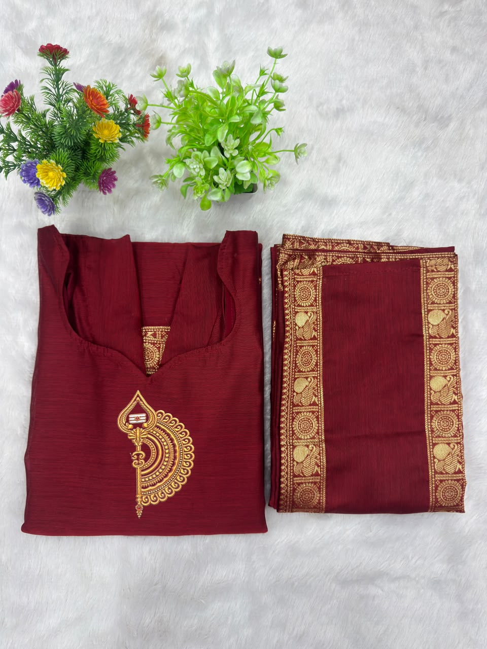 Chettinad Cotton Vel Symbol Embroidered Kurti with Dupatta